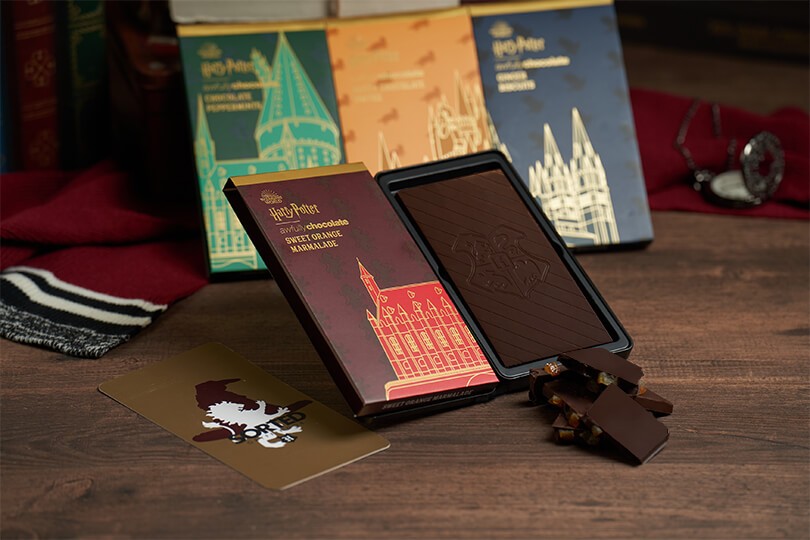 THE HOUSE OF HOGWARTS CHOCOLATE BAR COLLECTION