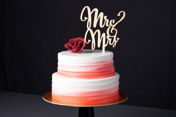 MR & MRS CAKE
