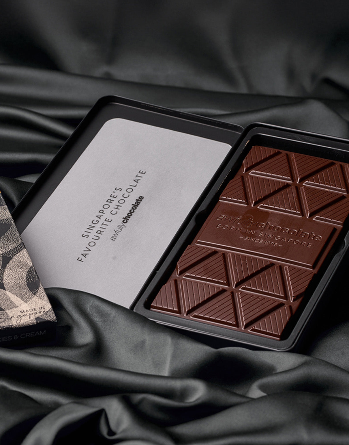 Dark Cookies & Cream